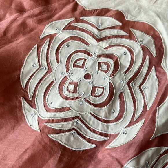 Anthropologie skirt with sequins. Rose and cream colored. NWT. - Picture 2 of 8